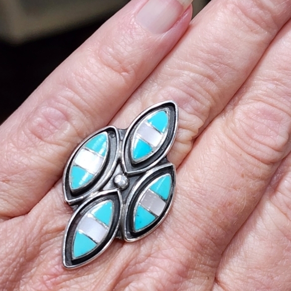 Turquoise Sterling Silver Native American Women's Statement Ring Size 7.5 - Picture 3 of 7